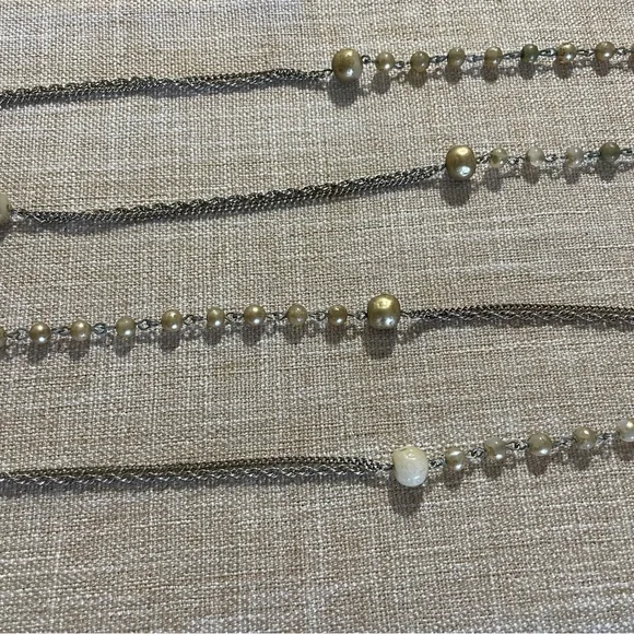 𝟔𝟎” 𝟏𝟗𝟓𝟎𝐬 𝐒𝐢𝐥𝐯𝐞𝐫 𝐏𝐞𝐚𝐫𝐥 𝐋𝐚𝐫𝐢𝐚𝐭 – 𝐓𝐡𝐞 𝐎𝐧𝐞 𝐓𝐡𝐚𝐭 𝐆𝐨𝐭 𝐀𝐰𝐚𝐲 ✨ - Picture 8 of 17